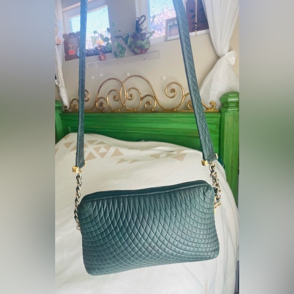 Bally Quilted Lambskin Handbag With Gold B Logo “Host Pick” - Picture 15 of 16